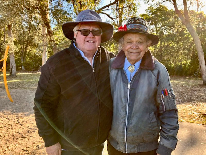Image Tom Hallas and Elder Ossie Cruse (Right)